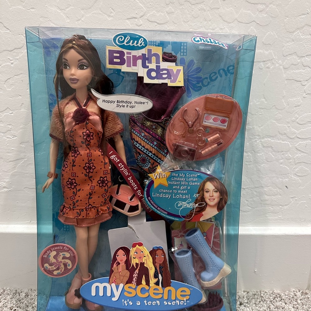 My Scene Club Birthday Doll - Brown Hair with Orange Dress